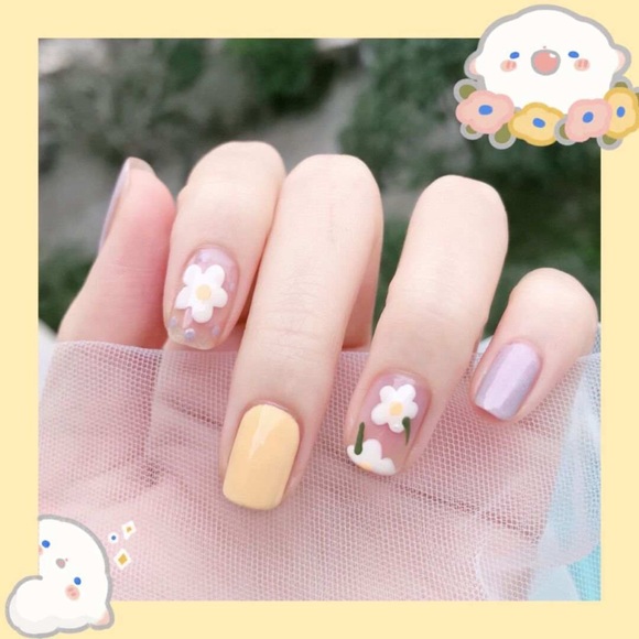 Short Purple and Yellow flower Press On Nails| Square shape press on nails - Picture 1 of 3